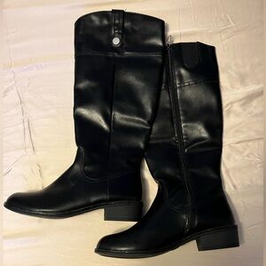 Sleek St John’s Bay Black Boots